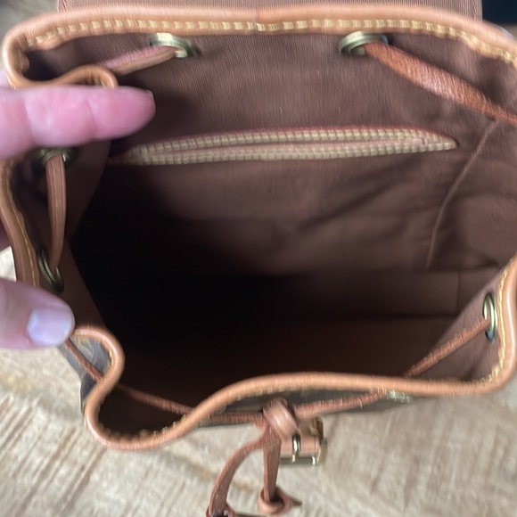 Louis Vuitton back pack - Picture 6 of 6